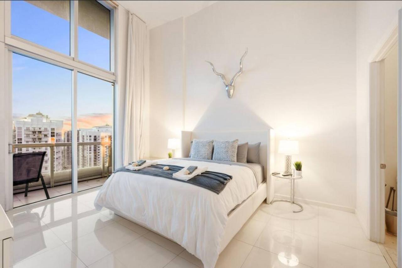 מיאמי Beautiful One Bedroom Condo 16Ft Ceilings At The W מראה חיצוני תמונה