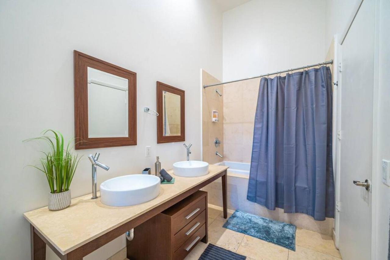 מיאמי Beautiful One Bedroom Condo 16Ft Ceilings At The W מראה חיצוני תמונה